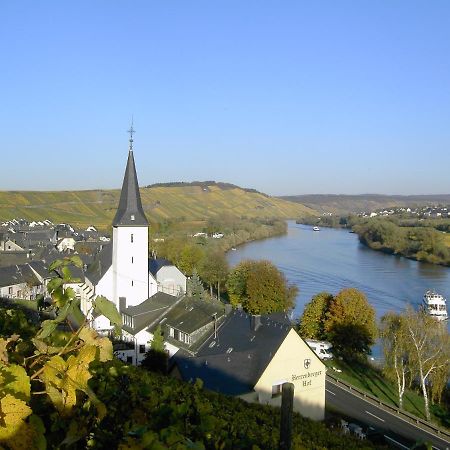 Gaestehaus Volker Haas Hotel Kesten ภายนอก รูปภาพ